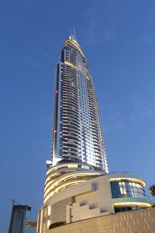 Dubai Skyline Architecture Drucke: The Address Building also known as the Jukebox, Dubai, United Arab Emirates, Middle East