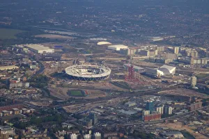 Sport Drucke: Luftaufnahme des Olympiastadions von 2012 in der Straße Stratford im Osten Londons