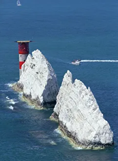 England Coastal Scenery Drucke: Aerial view of the Needles rocks and lighthouse, Isle of Wight, England