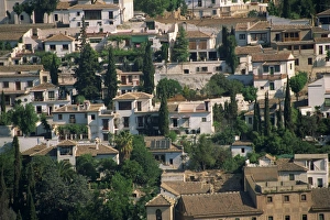 Outdoor Travel Destinations Drucke: Aerial view over section of Granada