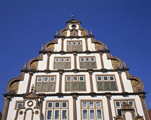 Traditional German House Facade Drucke: Architectural detail of gables
