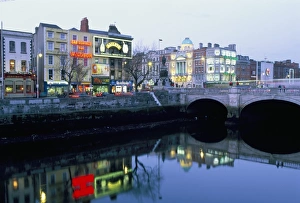 Tranquil Evening Scene Drucke: Aston Quay