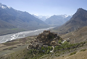 Buddhist Monasteries In India Drucke: Backlit view of Kee Gompa monastery complex from above