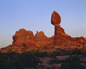 Balanced Rock Formation Drucke: Balanced Rock