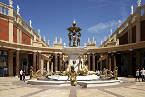 UK Cityscapes Drucke: Barton Square, The Trafford Centre, Manchester, England, United Kingdom, Europe
