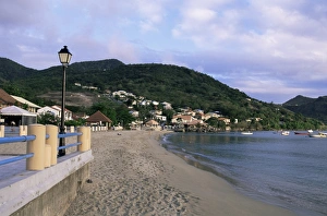 Caribbean Coastlines Drucke: The beach at Anse d Arlet