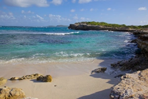 Antigua Beaches Drucke: Beach near Devils Bridge, St. Peter