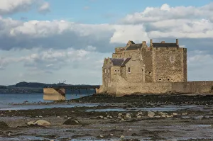 Historic Castles In Europe Drucke: Blackness Castle, Blackness, Firth of Forth, Scotland, United Kingdom, Europe