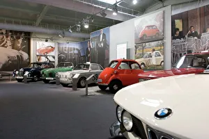 Drucke von BMW-Automuseum, München, Bayern, Deutschland, Europa Deutschland Drucke: BMW-Museum