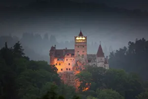 Drucke von Das Drakulaschloss (Burgruß von Bran), Bran, Rumänien/Transsilvanien/Europa Rumänien Drucke: Das Drakulacastell (Braunkasteel)