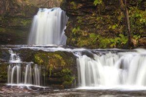 Welsh Waterfalls Drucke: Brecon Beacons Waterfall, Powys, Wales, United Kingdom, Europe