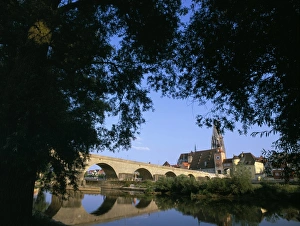 Bridge Over The River Main Drucke: Bridge over the River Main