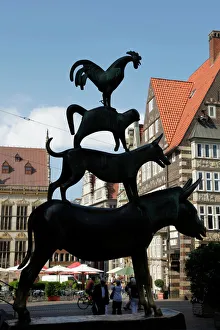 Bildhauerei Drucke: Bronzestatue der Bremer Stadtmusikanten in Bremen Deutschland Europa