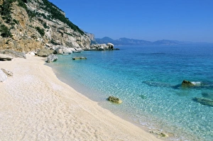 Drucke von Kala Mariolu, Kala Gonone, Golf von Orosei (Golf von Orosei), Insel Sardinien , Italien , Mittelmeer , Europa Verwandte Bilder Drucke: Kala Mariolu