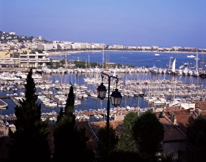 Theatern Drucke: Cannes und das Festspielhaus in Cannes im Département Alpes-Maritimes an der Côte d'Azur