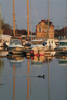 Normandy Coastal Towns Drucke: Carentan harbour, Cotentin Peninsula, Manche, Normandy, France, Europe