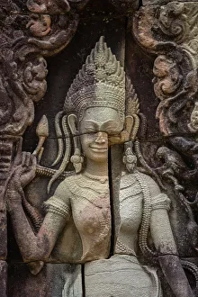 Angkor Wat Temples Drucke: Detail of the carved facade at one of the temples in Angkor Wat complex