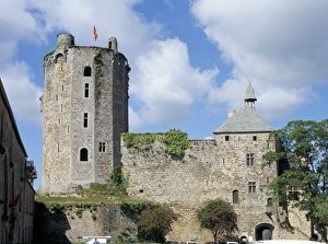 Normandy France Landmarks Drucke: Castle at Valognes, Cotentin Peninsula, Basse Normandie (Normandy), France, Europe