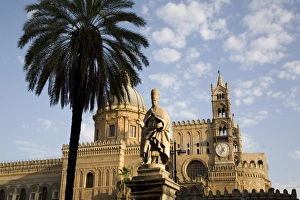 Italian Landmark Architecture Drucke: Cathedral clock tower, Palermo, Sicily, Italy, Europe