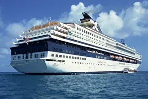 Verwandte Bilder Drucke: Celebrity-Cruise-Linien-Schiff im Karibik