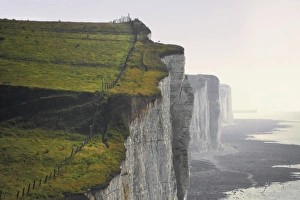 Chalk Cliffs France Drucke: Chalk cliffs from clifftop path, Ault, Picardy, France, Europe
