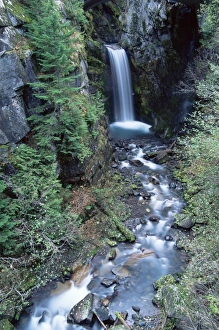 Long Exposure Waterfall Images Drucke: Christine Falls