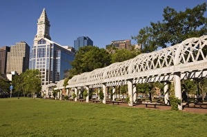 Massachusetts Travel Destinations Drucke: Christopher Columbus Park by the Waterfront