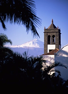 Spanish Church Building Drucke: Church tower with Mount Teide behind
