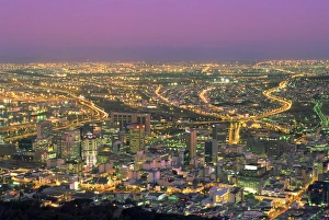 Stadt bei Nacht