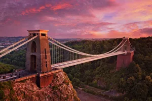 Clifton-Suspension-Brücke bei Sonnenuntergang, Clifton Downs, Bristol, England, Vereinigtes Königreich, Europa
