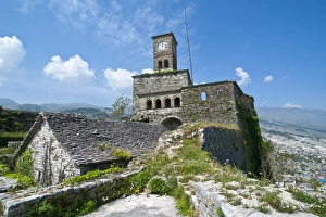 European Clock Tower Drucke: Clock tower in the citadel of Gjirokaster, UNESCO World Heritage Site, Albania, Europe