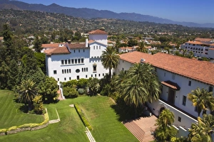 Blue Sky Travel Destinations Drucke: Clock Tower view, Santa Barbara County Courthouse, Santa Barbara, California