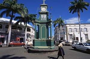 Turmuhren am Zirkus in Basseterre, St