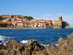 Mediterranean Harbour Scene Drucke: Collioure, Languedoc Roussillon, Cote Vermeille, France, Mediterranean, Europe