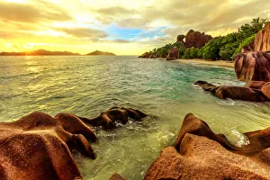 Twilight Sky Photography Drucke: Colorful sky at twilight Anse Source d Argent Beach, La Digue, Seychelles, Indian
