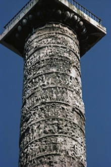 Roman Column Architecture Drucke: Column of Marcus Aurelius erected between 173 and 176 AD, Rome, Lazio, Italy, Europe