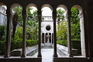 Dubrovnik Old Town Croatia Drucke: Courtyard inside Franciscan Monastery-Museum