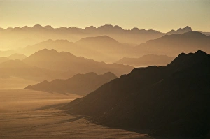Namibia Travel Destinations Drucke: Dawn ridges