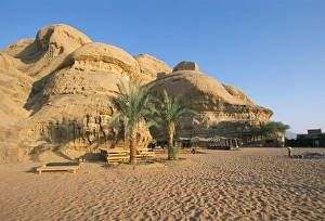 Wadi Rum Tourism Drucke: The desert