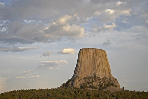 Devils Tower National Monument Drucke: Devils Tower, Devils Tower National Monument, Wyoming, United States of America