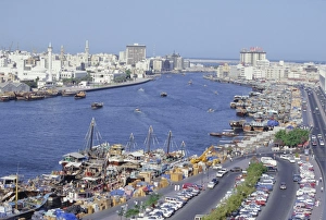 UAE Travel Destination Drucke: Dhow wharves