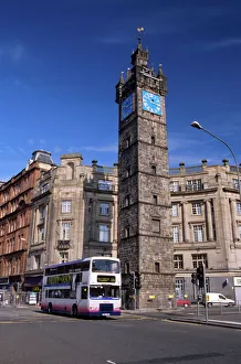 Drucke von Doppelstockbus auf einer Straße in Glasgow, Schottland im Vereinigten Königreich Europäischer Union Glasgow Drucke: Doppelstockbus im Straßenverkehr