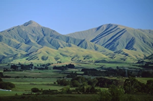 South Island Scenic View Drucke: Downs and mountains north of Geraldine