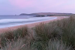 European Travel Destinations UK Drucke: The dunes and beach at Constantine Bay, Cornwall, England, United Kingdom, Europe