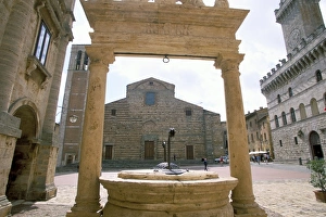 Italian Renaissance Style Buildings Drucke: Duomo through wellhead