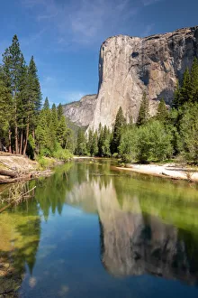 El Capitan Yosemite Drucke: El Capitan reflected in the River Merced