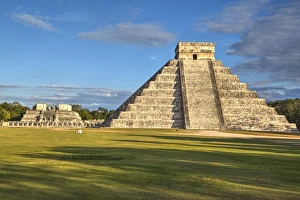 Chichen Itza Pyramid Drucke: El Castillo (Pyramid of Kulkulcan), Chichen Itza, UNESCO World Heritage Site, Yucatan