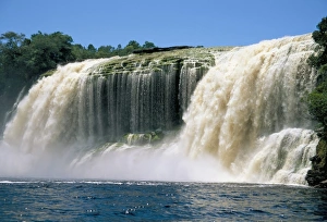 UNESCO World Heritage Site Waterfalls Drucke: El Sapito waterfall