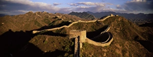 China UNESCO World Heritage Site Drucke: Elevated panoramic view of the Jinshanling section, Great Wall of China
