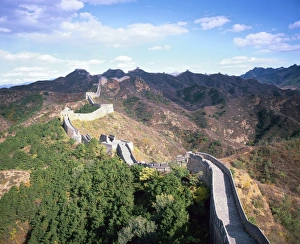 Drucke von Erhöhte Panoramablick auf die Jinshanling-Sektion der Großen Chinesischen Mauer zum Weltkulturerbe von UNESCO in der Nähe von Peking (China), Asien Peking Drucke: Erhöhte Panoramablick auf die Jinshanling-Sektion der Großen Chinesischen Mauer